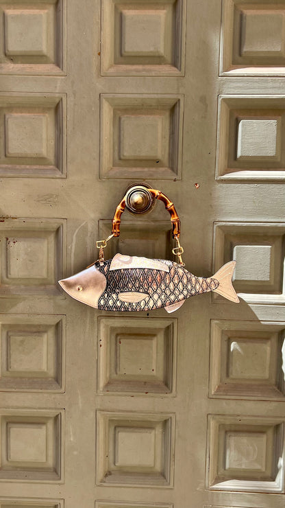 El pescado - oro