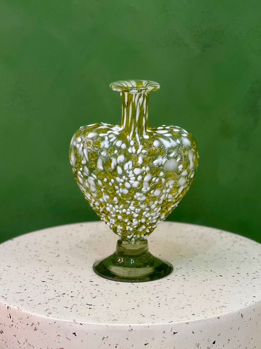 Amor vase - white and yellow