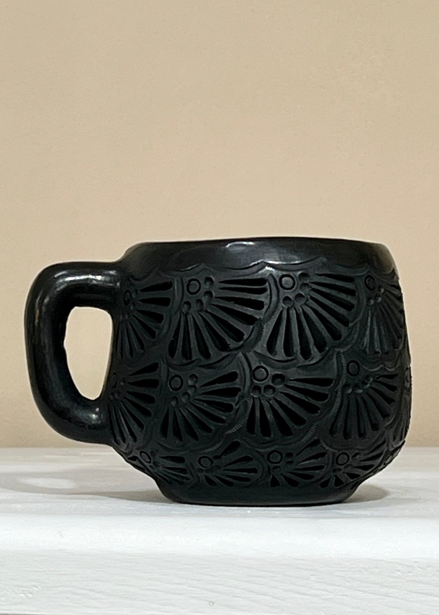 Yuta abanico mug